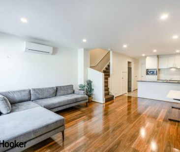 Close to parks, cycle paths and natural bushland - Photo 4