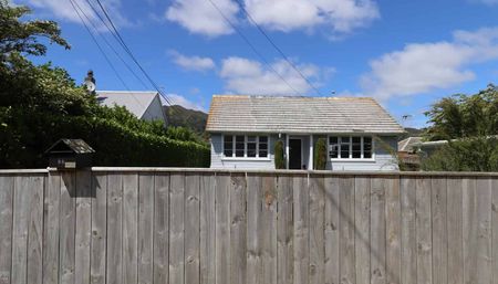 Situated in a highly sought after area, welcome to 66 Rata Street! - Photo 3
