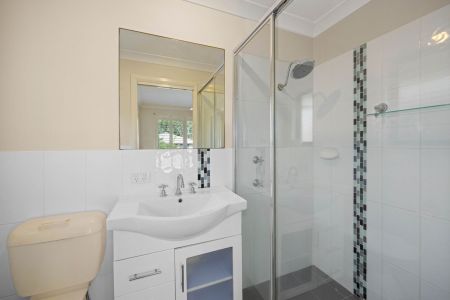 Family Friendly House in a Leafy Setting - Photo 5