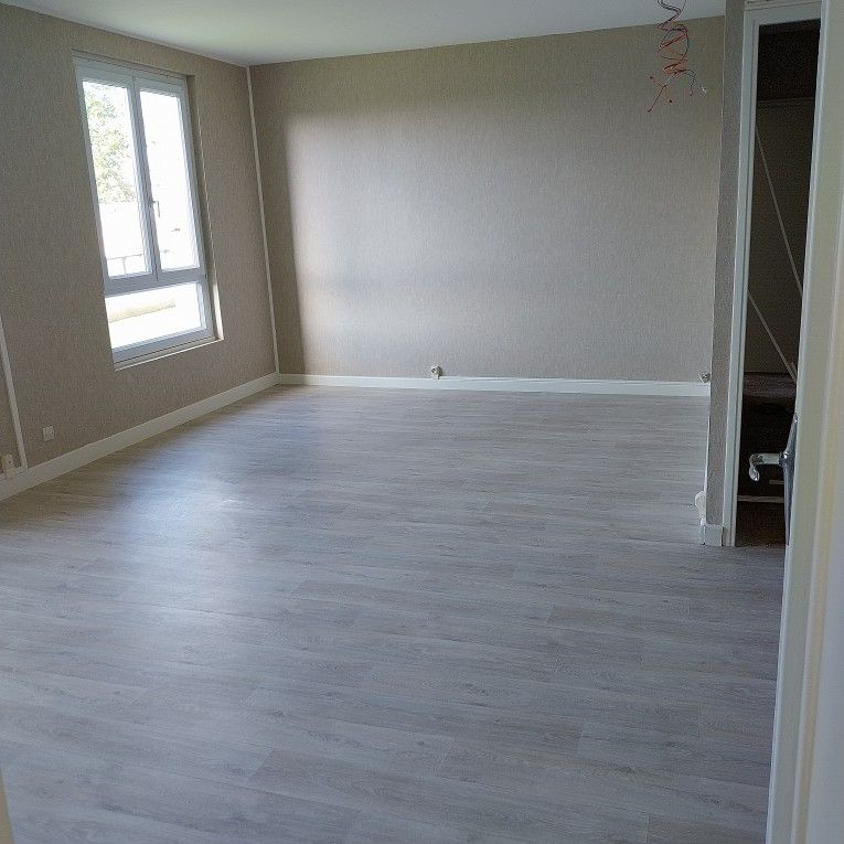 T4 de 66 m² - 16 rue de la charme Châtillon-sur-Seine - Photo 1