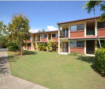 PARTLY FURNISHED UNIT CLOSE TO TOWN! - Photo 3