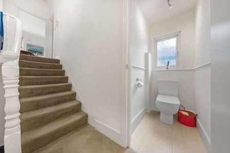 Rosenau Road, Battersea Park, Battersea, SW11 - Photo 5