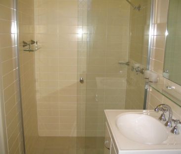 7/29B Shirley Road, Wollstonecraft NSW 2065 - Apartment For Rent | ... - Photo 5