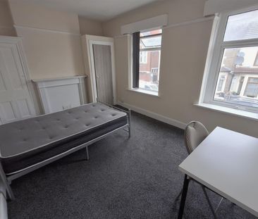 Strathnairn Street, Roath - Photo 2