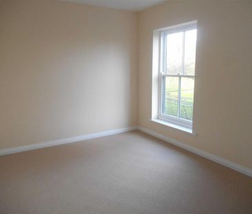 2 bedroom semi-detached house to rent - Photo 2