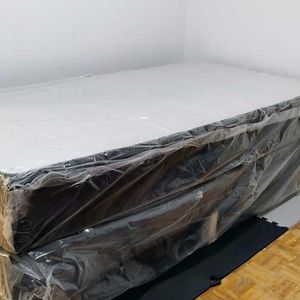 Chambre à louer Montréal-Nord tout inclus 13 pieds par 11 pieds - Photo 2