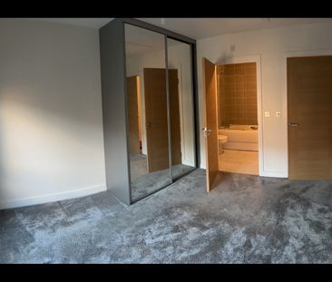 3 Bed Semi-Detached House, Castle Croft Drive, S2 - Photo 2