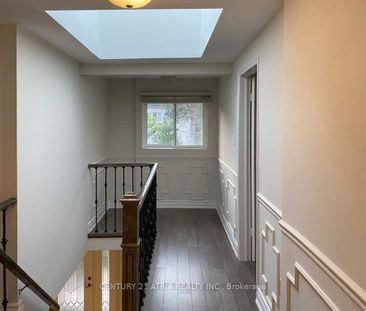 For Lease - 210 Centre Street, Richmond Hill, Ontario - Photo 2