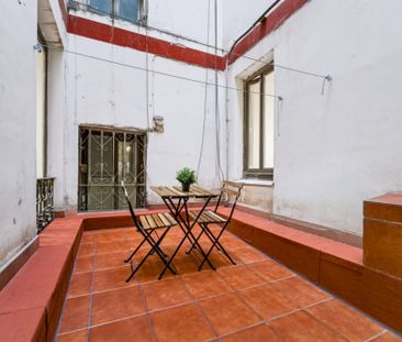 Wonderful double room on Preciados Street - Photo 6