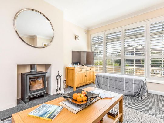 Bosham Lane - Photo 1