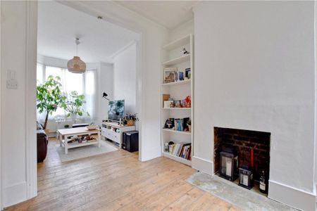 3 bedroom terraced house to rent - Photo 2