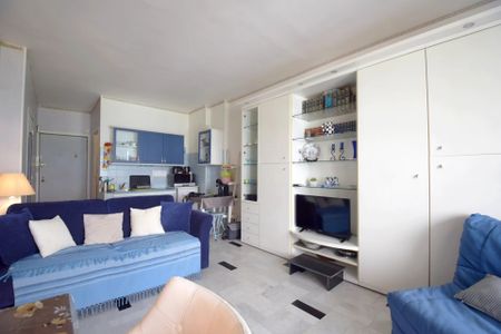 Location Appartement 1 pièce 27m² NICE 06000 - Photo 3