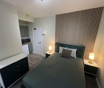 1 bedroom in a house share to rent - Photo 6