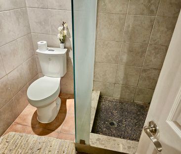 For Lease - 3366 Covent Crescent, Mississauga, Ontario - Photo 5