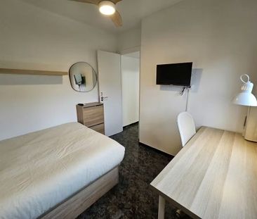 Passeig de Valldaura, Barcelona, Catalonia 08042 - Photo 6