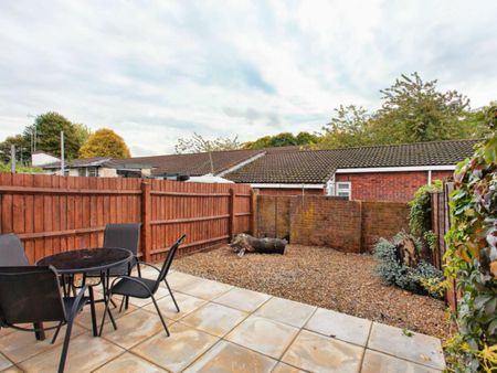 Fitzgerald House, 77 Tallis Way - Photo 3