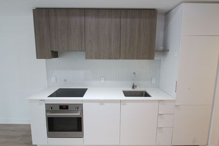 For Lease - 161 Roehampton Avenue Unit# 524, Toronto, Ontario - Photo 2