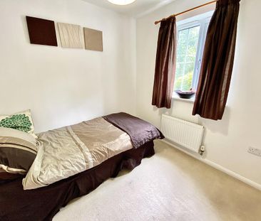 2 bedroom ground floor flat to rent - Photo 5