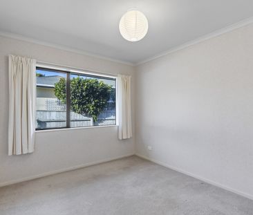 Comfort on Pahiatua Street - Photo 3