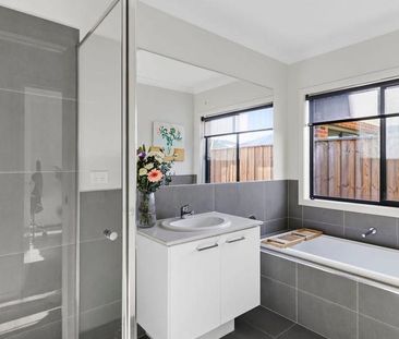 THREE BEDROOM GEM - Photo 6
