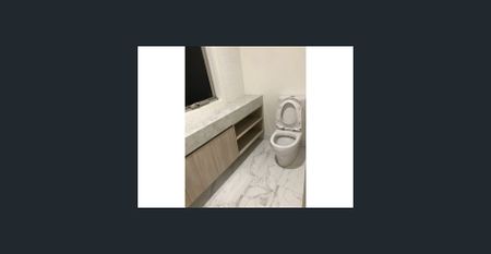 Townhouse Close to La Trobe Uni - Photo 2