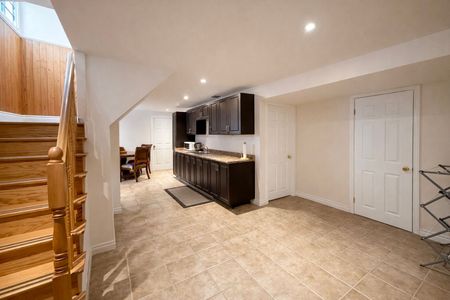 For Lease - 1602 Coram Crescent Unit# Lower, Mississauga, Ontario - Photo 3