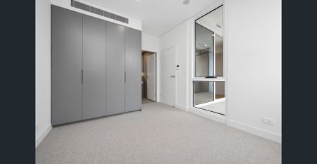 Brand New Luxury One Bedroom + Study Apartment - Photo 3