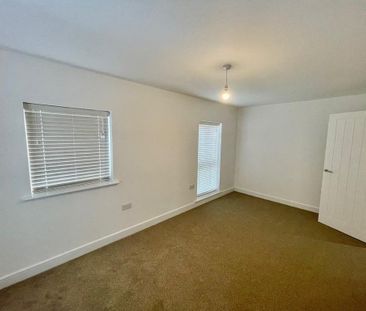 2 bedroom semi-detached house to rent - Photo 6