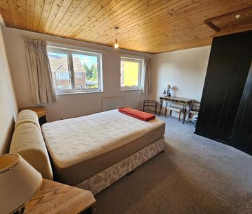 4 bedroom detached house to rent - Photo 6