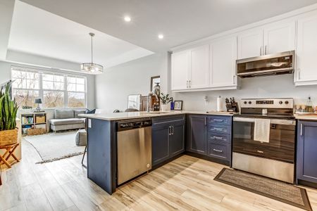 For Lease - 100 The Promenade Unit# 405, Central Elgin, Ontario - Photo 3