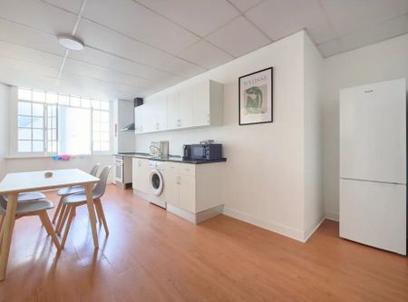 Rua Alexandre Herculano, Lisbon, Lisbon 1150-005 - Photo 3