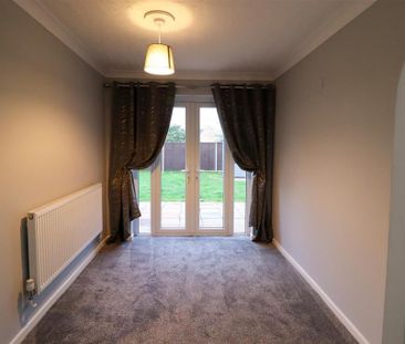 2 bedroom bungalow to rent - Photo 2