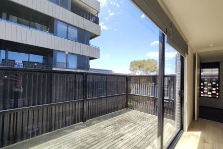 303/729 Burwood Road, - Photo 2