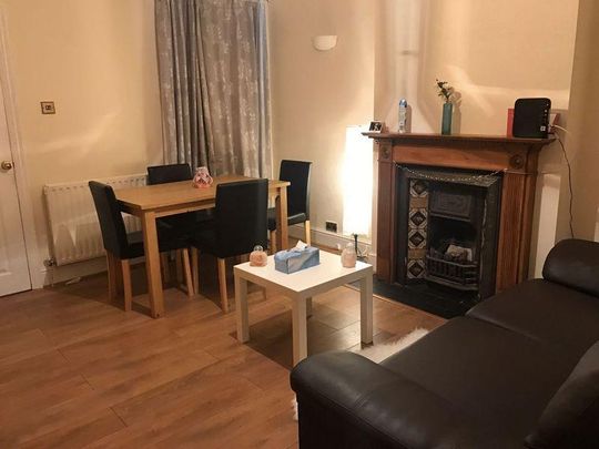 4 bedroom semi-detached house to rent - Photo 1