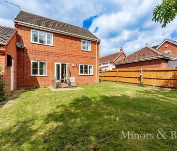 3 bedroom detached house to rent - Photo 3