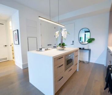 2Fifteen — Suite Three - Photo 6