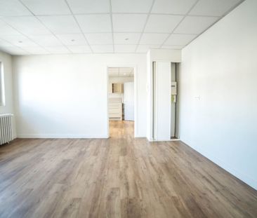 Location Appartement 2 pièces 56m² ROUEN 76000 - Photo 3