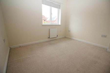 3 bedroom detached house to rent - Photo 3