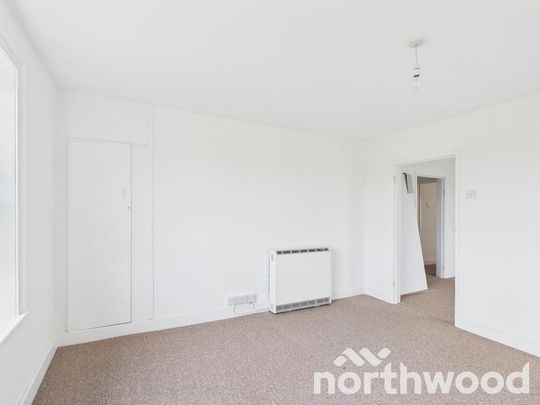 3 bedroom flat to rent - Photo 1
