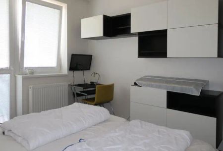 Pronájem cihlového bytu 2+kk s lodžií v Brně - Kamechách + garážové stání - Photo 4