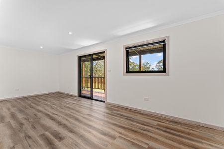 Modern living with bush views - Photo 4