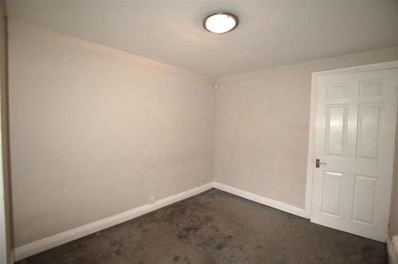 Upton Park, Slough, SL1 - Photo 4