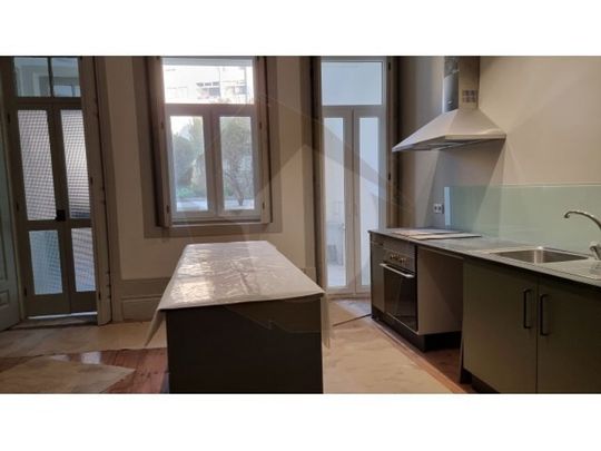 Luxury Villa for rent in Paranhos, Distrito do Porto - Photo 1