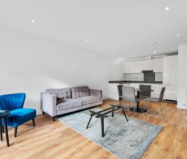 2 bedroom penthouse to rent - Photo 4