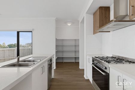 4 Thornapple Place, Wallan - Photo 2