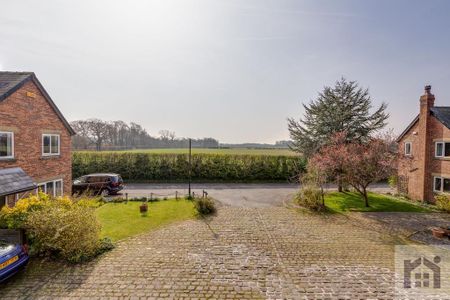 2 bedroom semi-detached house to rent - Photo 5