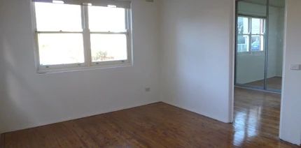 Convenient One Bedroom Apartment - Photo 2