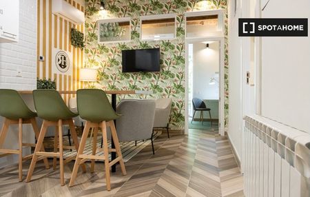 barcelona, Catalonia 08008 - Photo 3