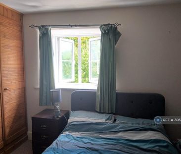 3 bedroom terraced house to rent - Photo 3