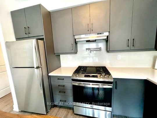 For Lease - 12868 Yonge Street Unit# 16, Richmond Hill, Ontario - Photo 1